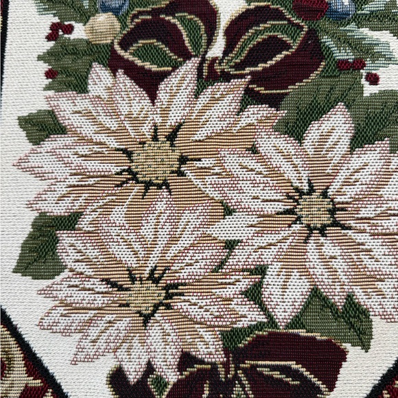 Table Runner - Picture 4 of 5